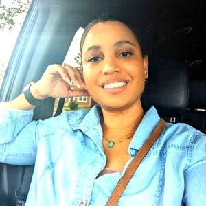 Meet your Posher, Celine